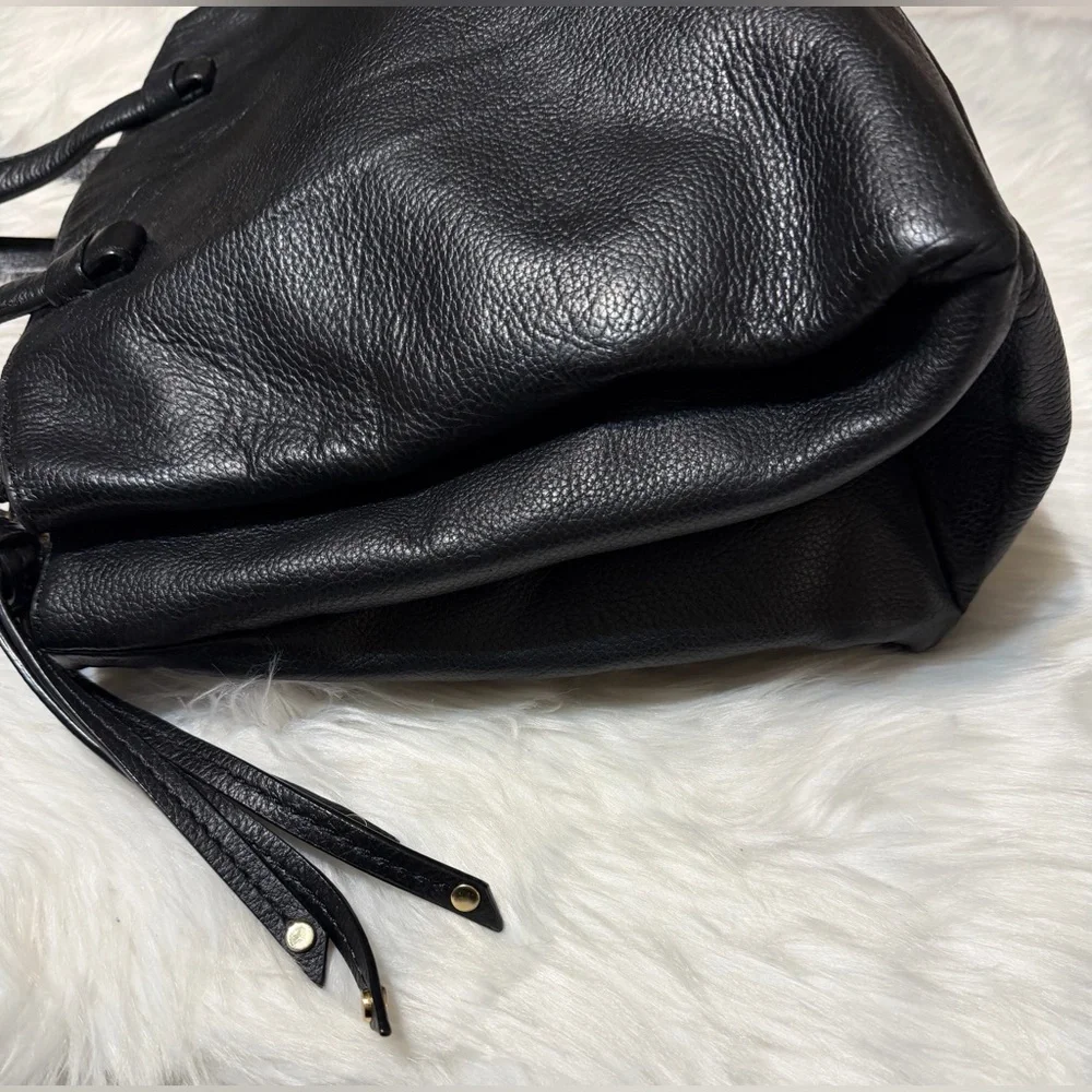 Banana Republic Vintage Hartford Satchel Leather Tote - Picture 3 of 16